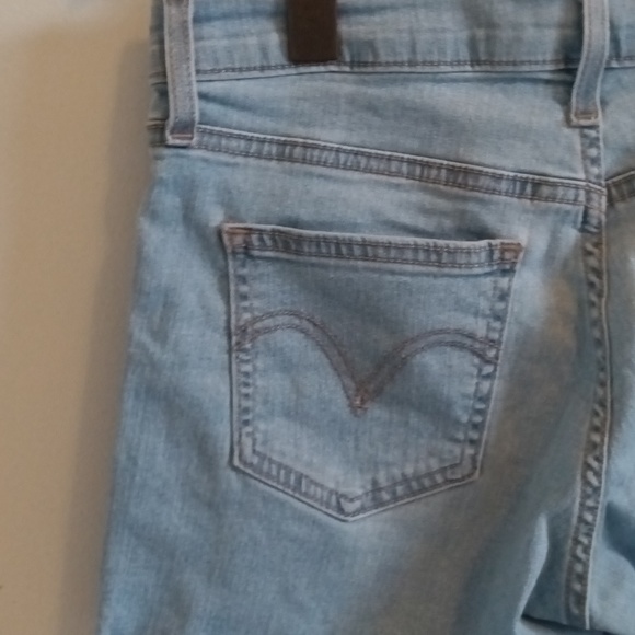 Levis Strauss & Co Jeans Shorts. - Picture 6 of 7